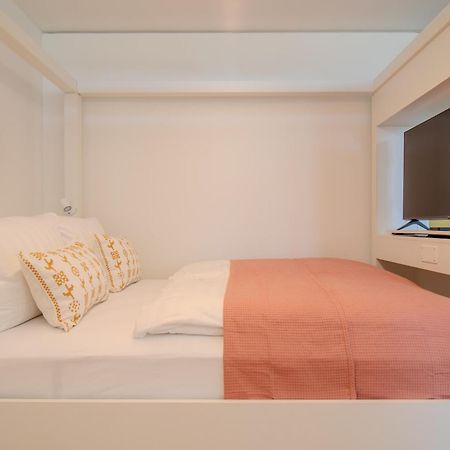 Loewe Apartments Am Rheinfall Neuhausen Am Rheinfall Ngoại thất bức ảnh